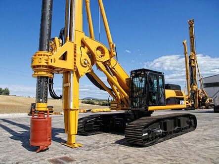 Perforadora MAIT HR 130 sobre orugas de Perforadora Triple P